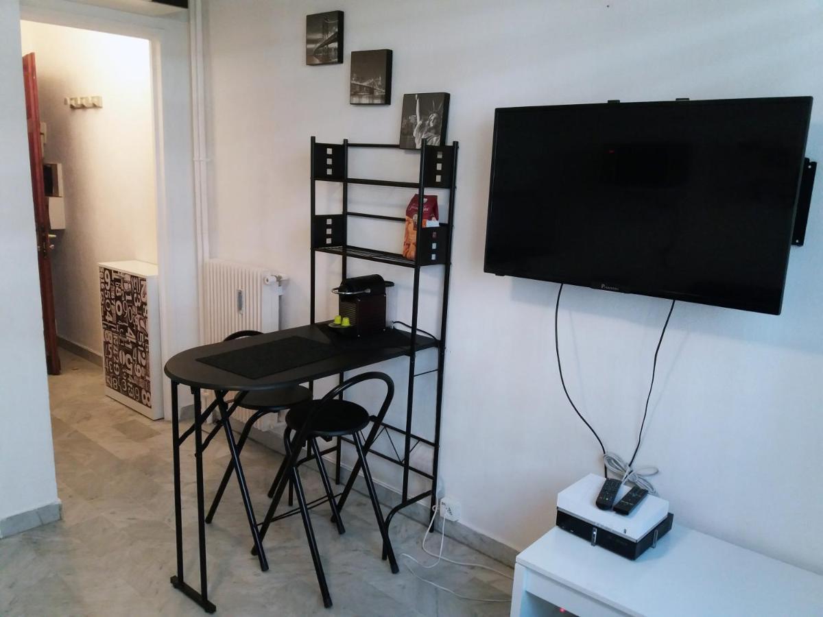 Studio Bord De Mer Nice Ouest Appartement Buitenkant foto
